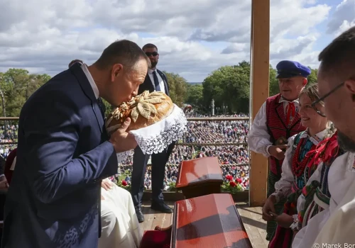 Dożynki Prezydenckie w Tryńczy. Kierowcy muszą liczyć się z utrudnieniami