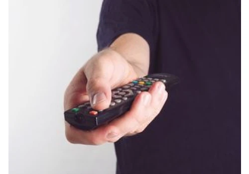 Telewizor w hotelu. Błąd, który może popełnić każdy