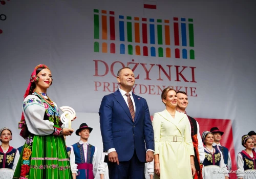 Dożynki Prezydenckie w Tryńczy ruszają już dziś! Święto plonów, utrudnienia na drogach i transmisja w TVP