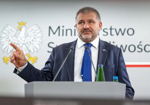 Sopiński vs Cudak. Sytuacja w Akademii Wymiaru Sprawiedliwości. Waldemar Żurek udostępnia pisma