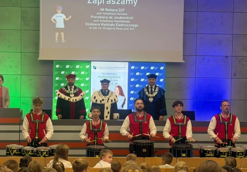 Dzieci odebrały indeksy. DUTEK rozpoczął nowy rok