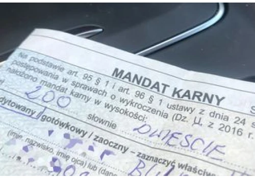 Aplikacja obniżająca mandat? CERT Orange ostrzega: to oszustwo