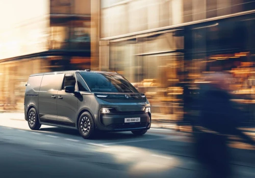 Nowy Renault Trafic Van E-Tech trafi do sprzedaży jeszcze w 2026 r. Producent potwierdza