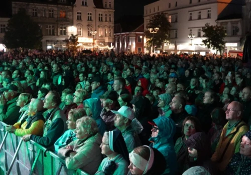 Drugi dzień Gwarków za nami, czas na mocną sobotę. Dziś na scenie Young Leosia i Bajm