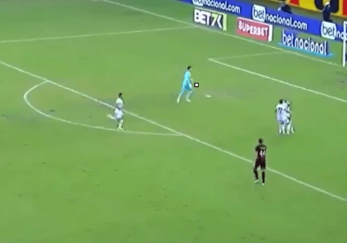Rywal nie dotknął piłki, a już prowadził 1:0. Kuriozalny gol w Brazylii
