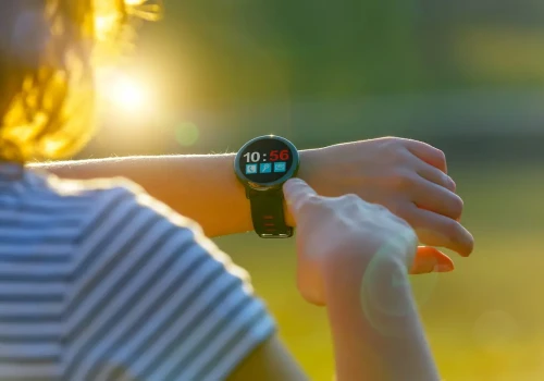 Czy wskazania wydatku energetycznego smartwatchy są precyzyjne?