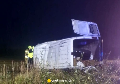 Bus wypadł z drogi na Lubelszczyźnie. Pięć osób zostało rannych