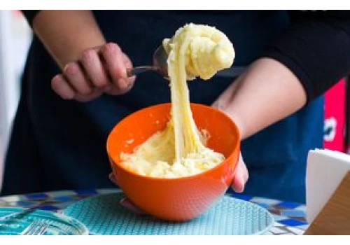 Gruzini dodają do ziemniaków. Puree jest pyszne i ma nietypową konsystencję