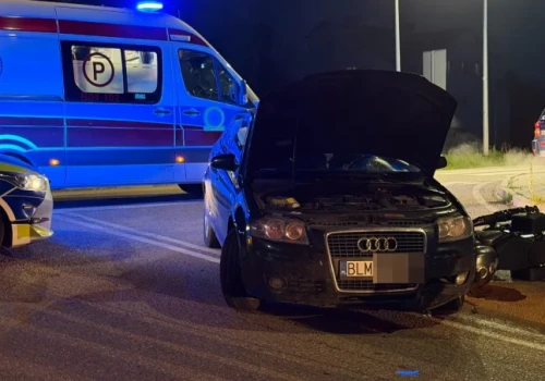 Wypadek bez wypadku w Starym Bożejewie. Zderzenie motocykla z osobówką na DK64