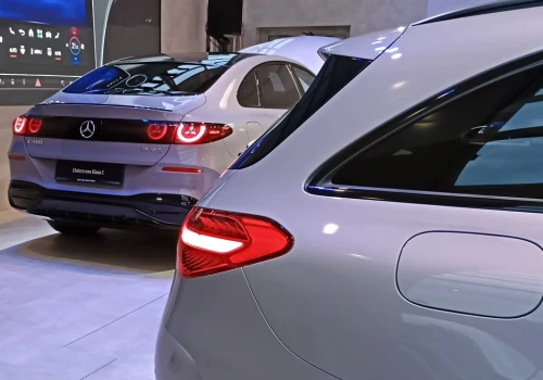Widziałem dwa nowe Mercedesy. Wiem, którego byś wybrał