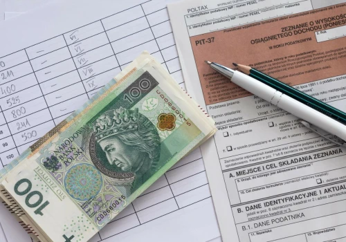 Kto jest zwolniony z podatku dochodowego? Aż cztery grupy mogą nie zapłacić ani złotówki