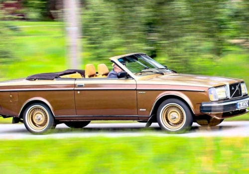 Volvo 262 C Solaire – szwedzki kabriolet z… Kalifornii. Powstało tylko kilka egzemplarzy
