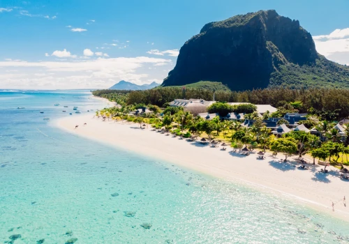 Wspaniały Mauritius na tydzień za 3588 PLN 🌊🏝️ Loty z Warszawy z 2 bagażami rejestrowanymi + noclegi ✈️👏