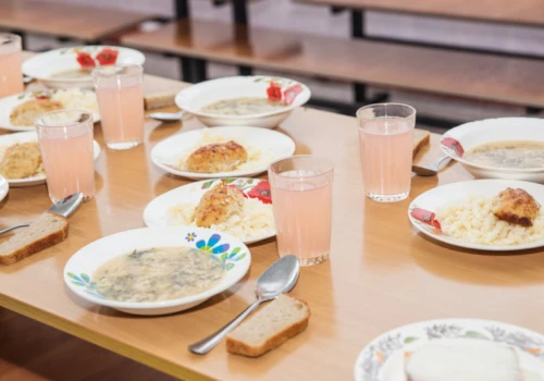 Co powinno jeść dziecko, by lepiej się uczyć. Ekspertki podpowiadają