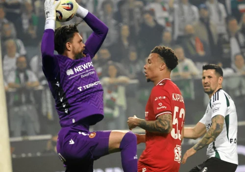 Oto składy na mecz Legia - Widzew. Papszun podjął decyzję