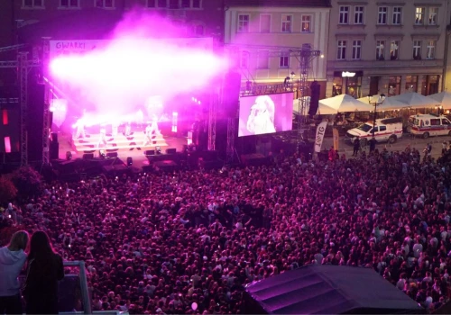 Tłumy na Young Leosi i międzypokoleniowy Bajm. Dziś wielki finał Gwarków