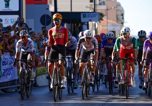 Trofeo Matteotti 2026: Sakarias Koller Løland sensacyjnym triumfatorem
