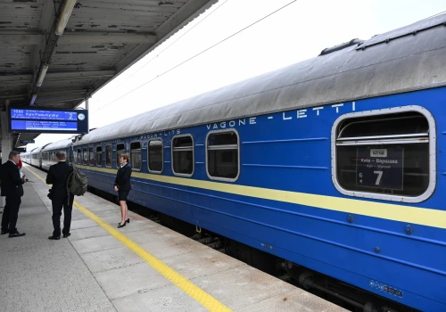 Ukraina: w całym kraju trwa „systemowy atak” na sieć kolejową