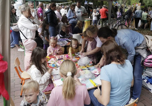 Park miejski zamienił się w fabrykę radości