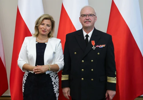 Dyrektor Instytutu Morskiego UMG z państwowym odznaczeniem