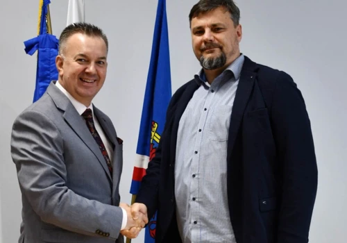 Nowy dyrektor „Jedynki” w Świnoujściu. Ze szpitala i hotelu z powrotem do szkoły