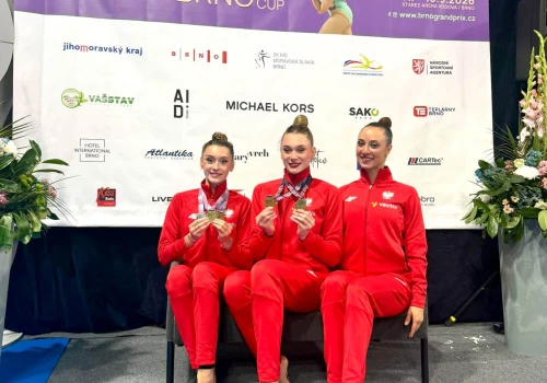 Gimnastyka artystyczna: Złoty blask sióstr Lewińskich podczas Grand Prix w Brnie!