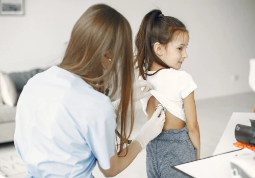Chemioterapia może „postarzać” zdrowe komórki dzieci. Naukowcy odkryli zmiany w DNA