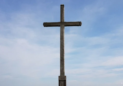 Sulejów. Krzyż choleryczny