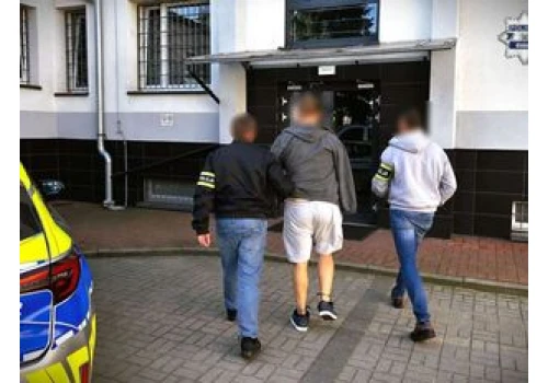 Kłobuck: Najpierw list gończy, potem narkotyki. 39-latek zatrzymany przez kryminalnych