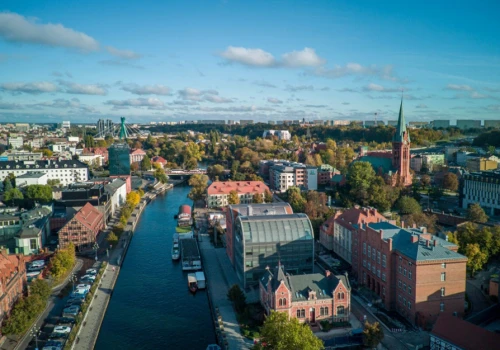 Innowacyjny przemysł, potencjał kadr, walory turystyczne. Dlaczego warto wybrać Metropolię Bydgoszcz?
