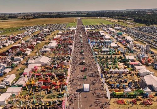 Setki maszyn, pokazy w polu i Tractor Pulling. AGRO SHOW 2026 już w ten weekend