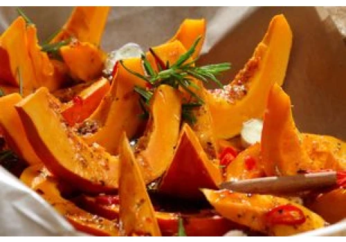 To najlepsza spośród wszystkich dyń. Dobrze trzyma formę w pieczeniu i ma cudownie orzechowy smak