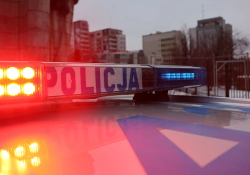 Poważny wypadek na ulicy Broniewskiego. 9-latek potrącony przez kierującego hulajnogą