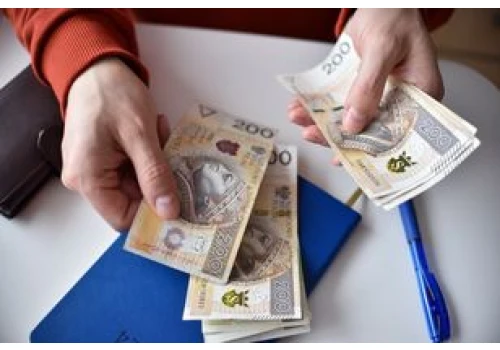 Darowizny dla Ukraińców w Polsce. Fiskus: należy się wyższy podatek