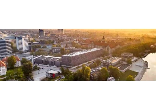 Politechnika Wrocławska zmienia się na naszych oczach. Ponad 1,3 mld zł na uczelnię przyszłości