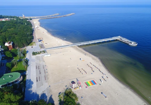 Tragiczny poranek w Kołobrzegu. Z morza wyłowiono ciało kobiety