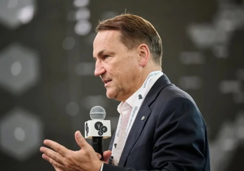 Sikorski: NATO szybko pokona Rosję. Jest odpowiedź Kremla