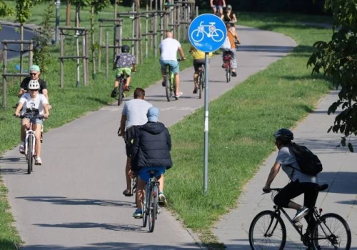Warszawa czwartym najbardziej przyjaznym rowerzystom miastem Europy. Cambridge na czele