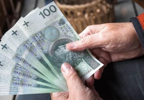Waloryzacja emerytur 2027. Tyle minimalnie otrzymają seniorzy. Padła konkretna kwota