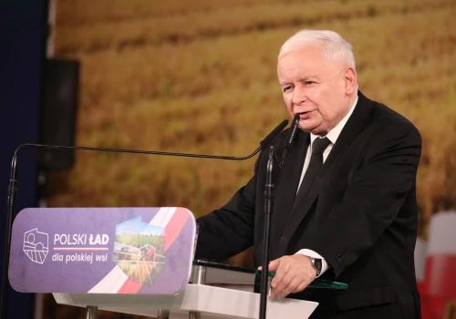 PiS ogłasza „siódemkę dla wsi”. Tańsze paliwo, mniej kontroli i łatwiejsze inwestycje