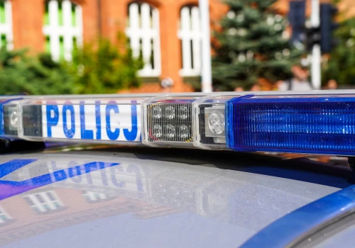 Tychy: Rowerzysta potrącił pieszego na pasach i uciekł