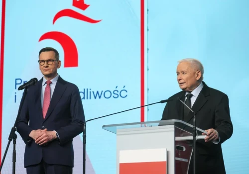 PiS i Morawiecki na jednej liście wyborczej? Polacy podzieleni w sondażu