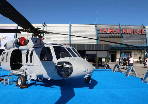 Jak PZL Mielec odpowiada na współczesne kryzysy? Nowa wersja S-70i Black Hawk do zadań specjalnych