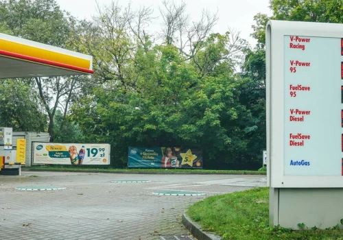Rekordowe ceny paliw na stacjach w Polsce. Ponure prognozy dla kierowców