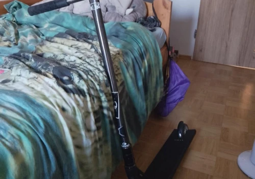 Pożyczył koledze hulajnogę, bo chciał zrobić kilka trików. Kolega odjechał i już nie oddał sprzętu. Mama apeluje do rodziców chłopca