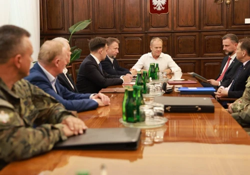 Tusk zwołał spotkanie z ministrami i dowódcami. Reakcja na ostatnie działania Rosji