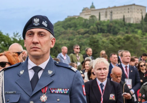 Początek końca impasu w SOP? Prezydent zgadza się na odwołanie gen. Jaworskiego
