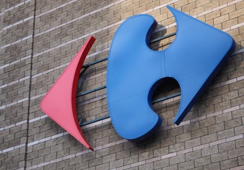 Niemal 500 sklepów Carrefour zniknie z rynku. Zastąpi je zupełnie nowa marka