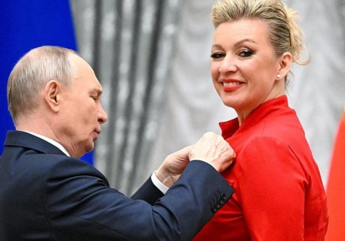 Sikorski powiedział, jak szybko pokonamy Rosję. Zacharowa odpowiada