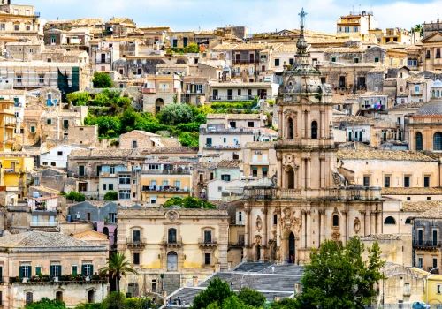 City break na Sycylii w listopadzie 🍋🌿 Loty i noclegi ze śniadaniami w Noto za 949 PLN
